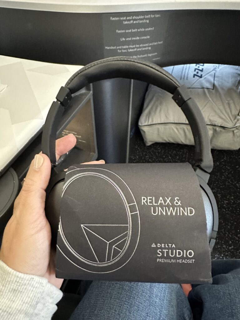 delta one london to seattle review