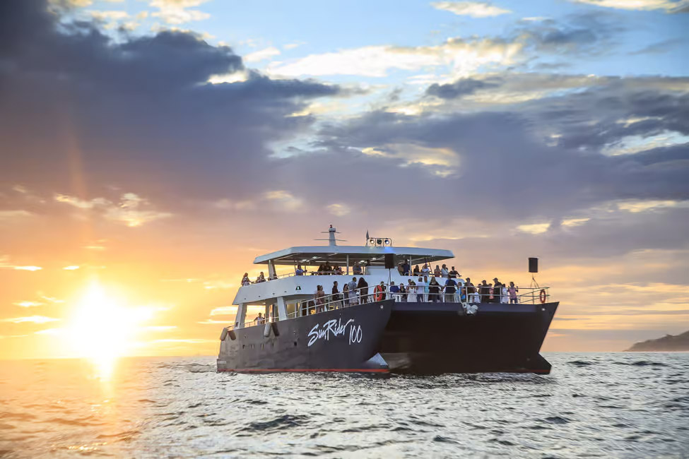 Sunset cruise with dinner in Los Cabos, Mexico.
