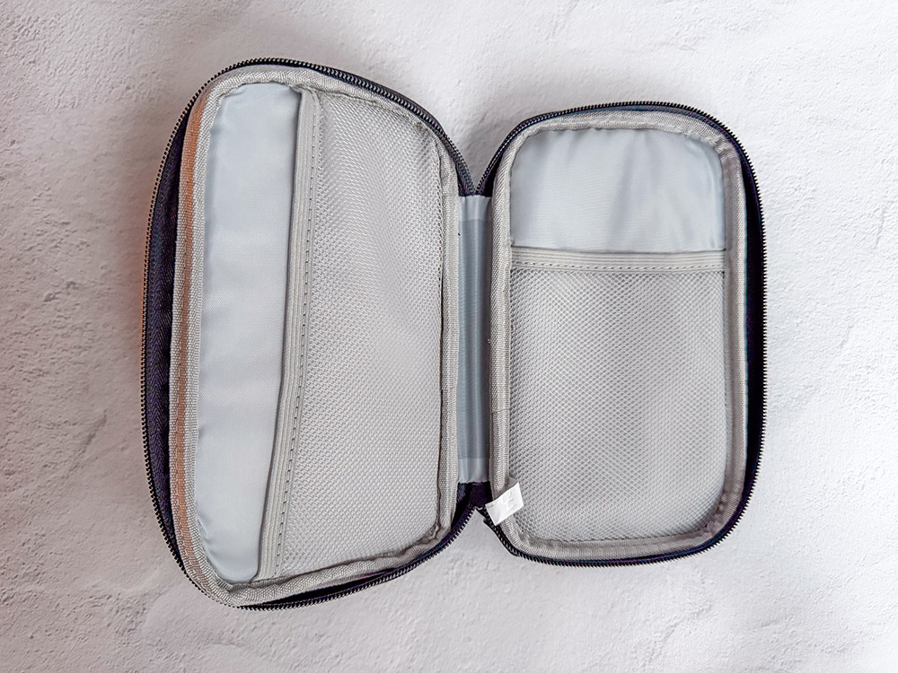 FYY Travel cable organizer without contents.